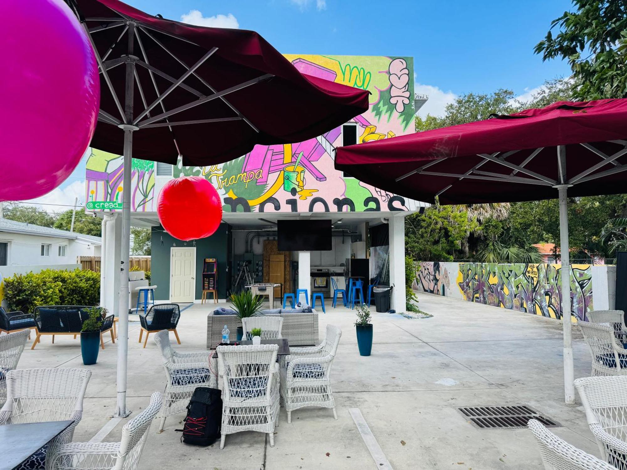 Atrium Hostel Design District Miami Exterior foto