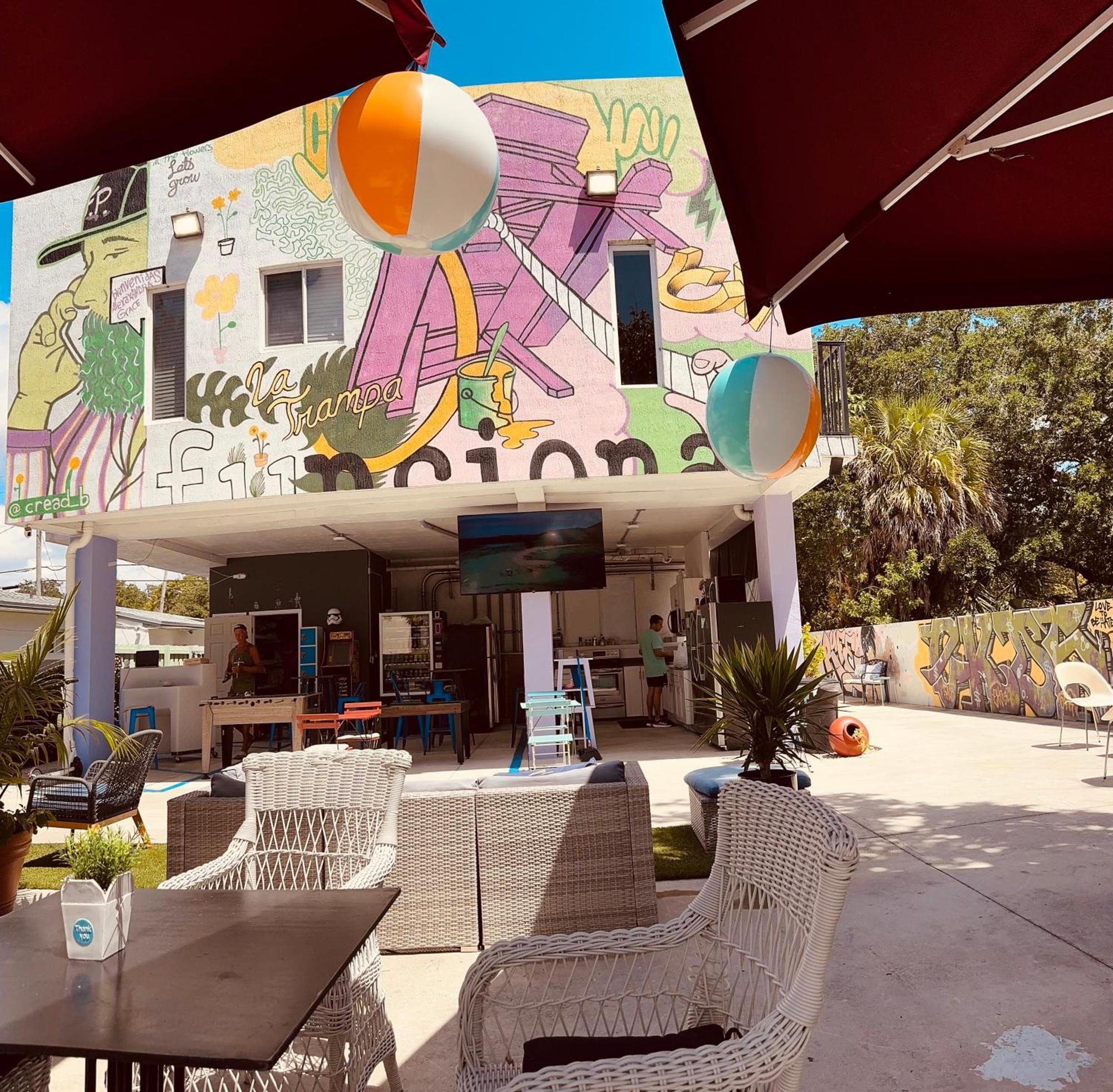Atrium Hostel Design District Miami Exterior foto